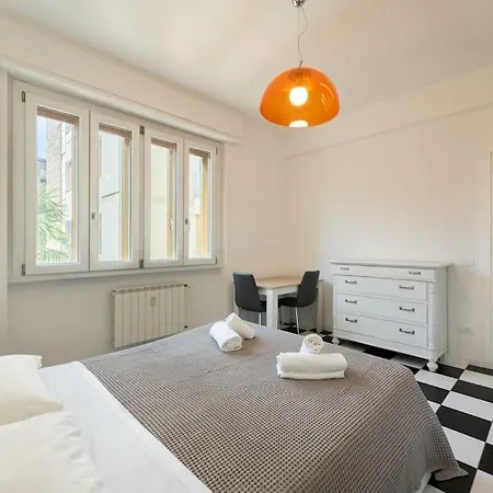 Keys Of Italy - Portenuove18 - Pn2 - Train Station, One Bedroom Flat 2 To 4 Guests